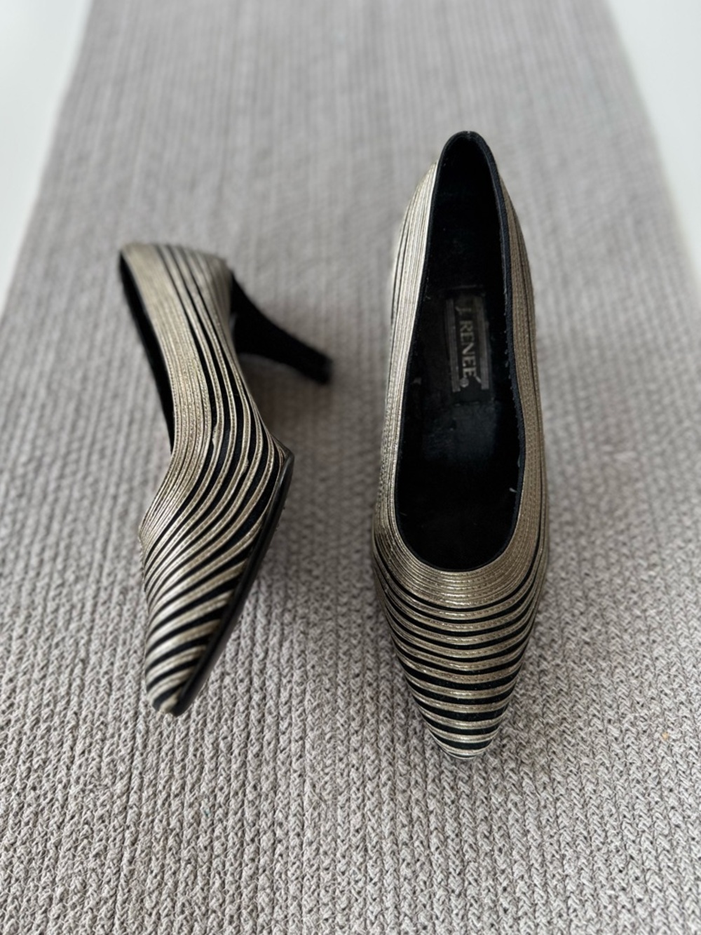 Vintage 80s 90s J. Renee Gold Silver Metallic Pumps Heels Size 8